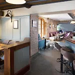 Falls & Restaurant Otel