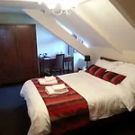 Falls & Restaurant Otel