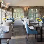 Falls & Restaurant 4*