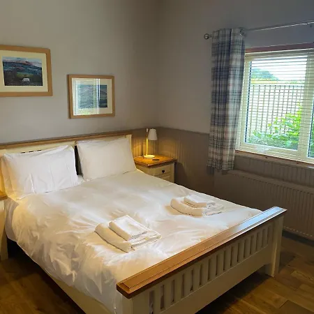 Falls & Restaurant 4*