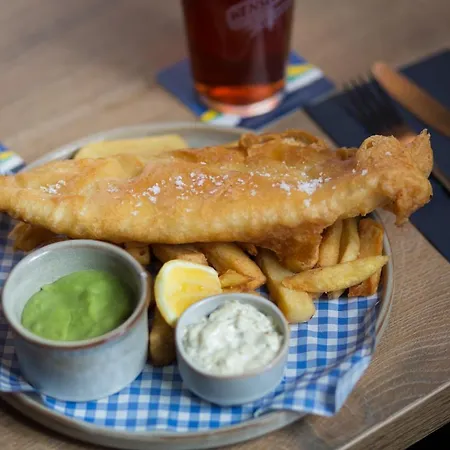 Falls & Restaurant 4*