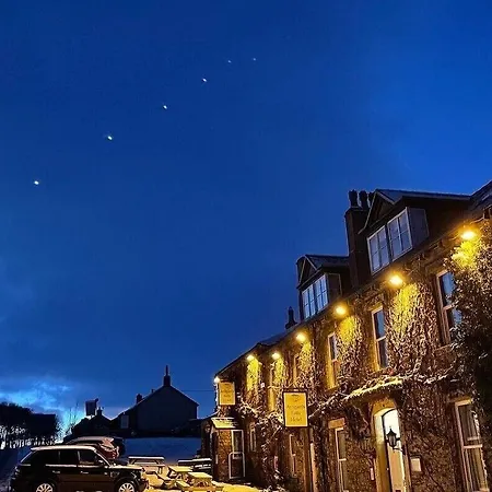 Falls & Restaurant Hotel 4*