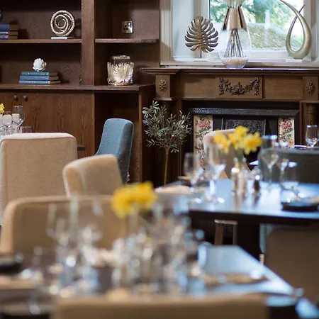 Falls & Restaurant 4*