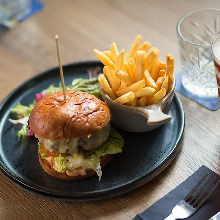 Falls & Restaurant 4* アイガース