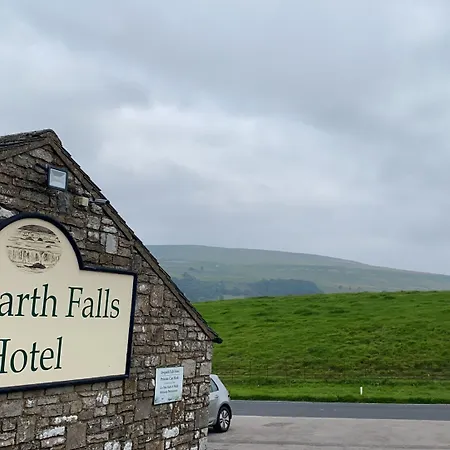 Falls & Restaurant 4*