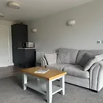 Falls & Restaurant 호텔 애이스가스