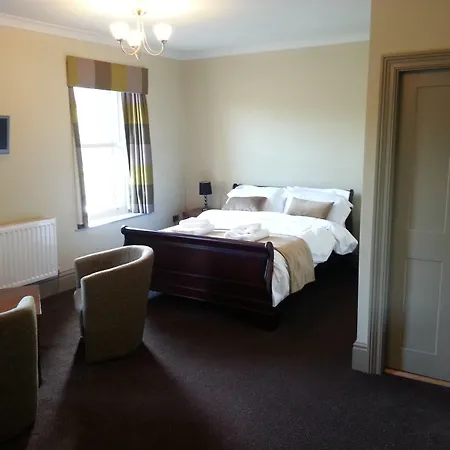 Falls & Restaurant Hotel 4*